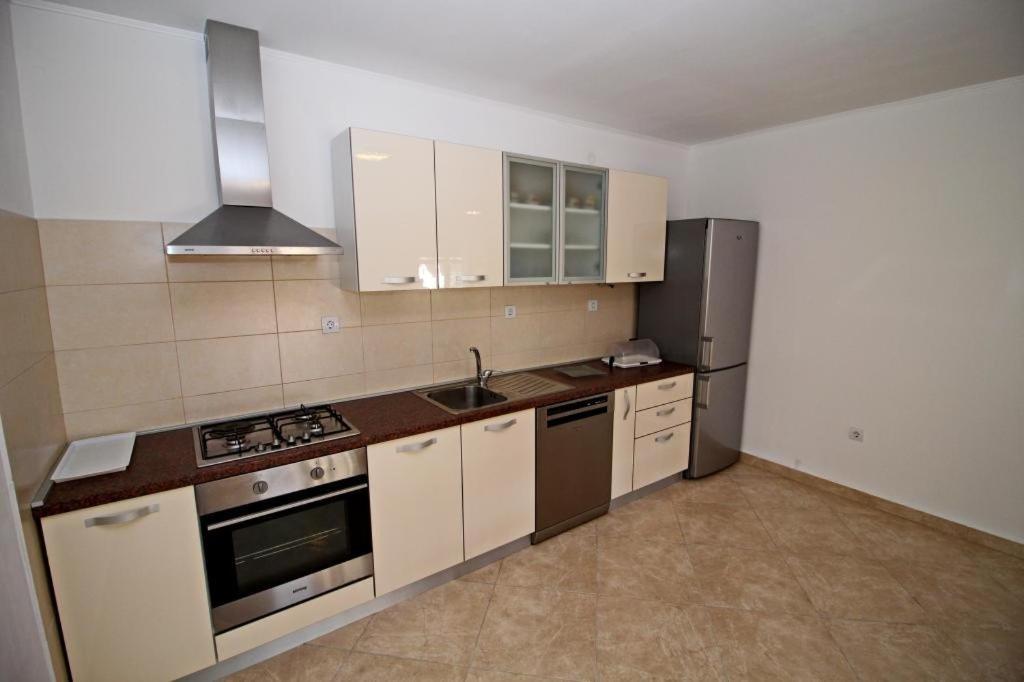 Apartment Lucija Vela Luka Eksteriør billede