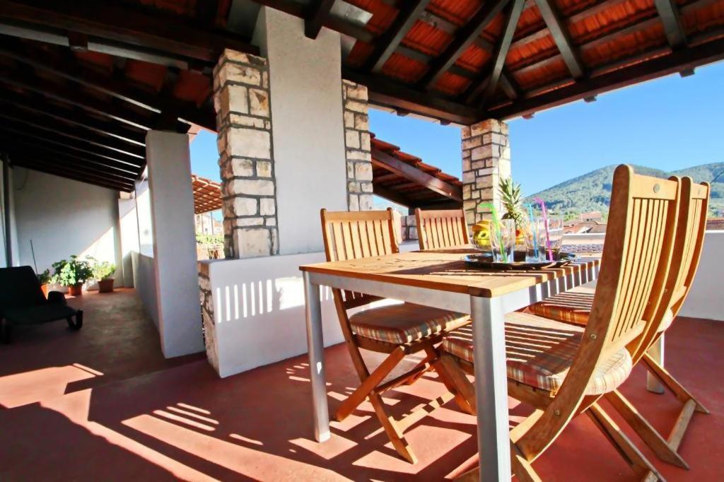 Apartment Lucija Vela Luka Eksteriør billede